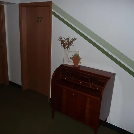 Hotel Sechzehn Leverkusen