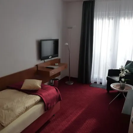 Sechzehn ليفركوزن