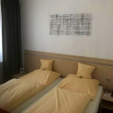 Hotell Sechzehn Leverkusen