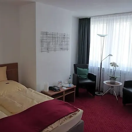 Sechzehn 3* Leverkusen