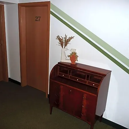 Sechzehn Hotel Leverkusen