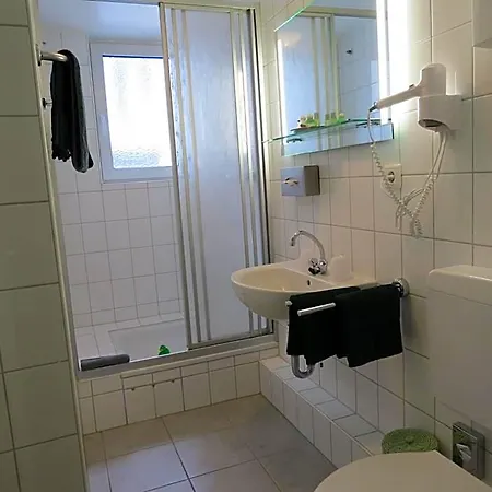 Sechzehn Leverkusen