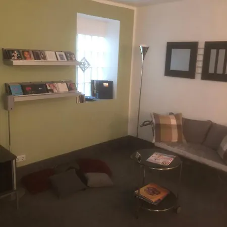 Sechzehn 3* Leverkusen