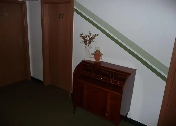 Hotell Sechzehn Leverkusen